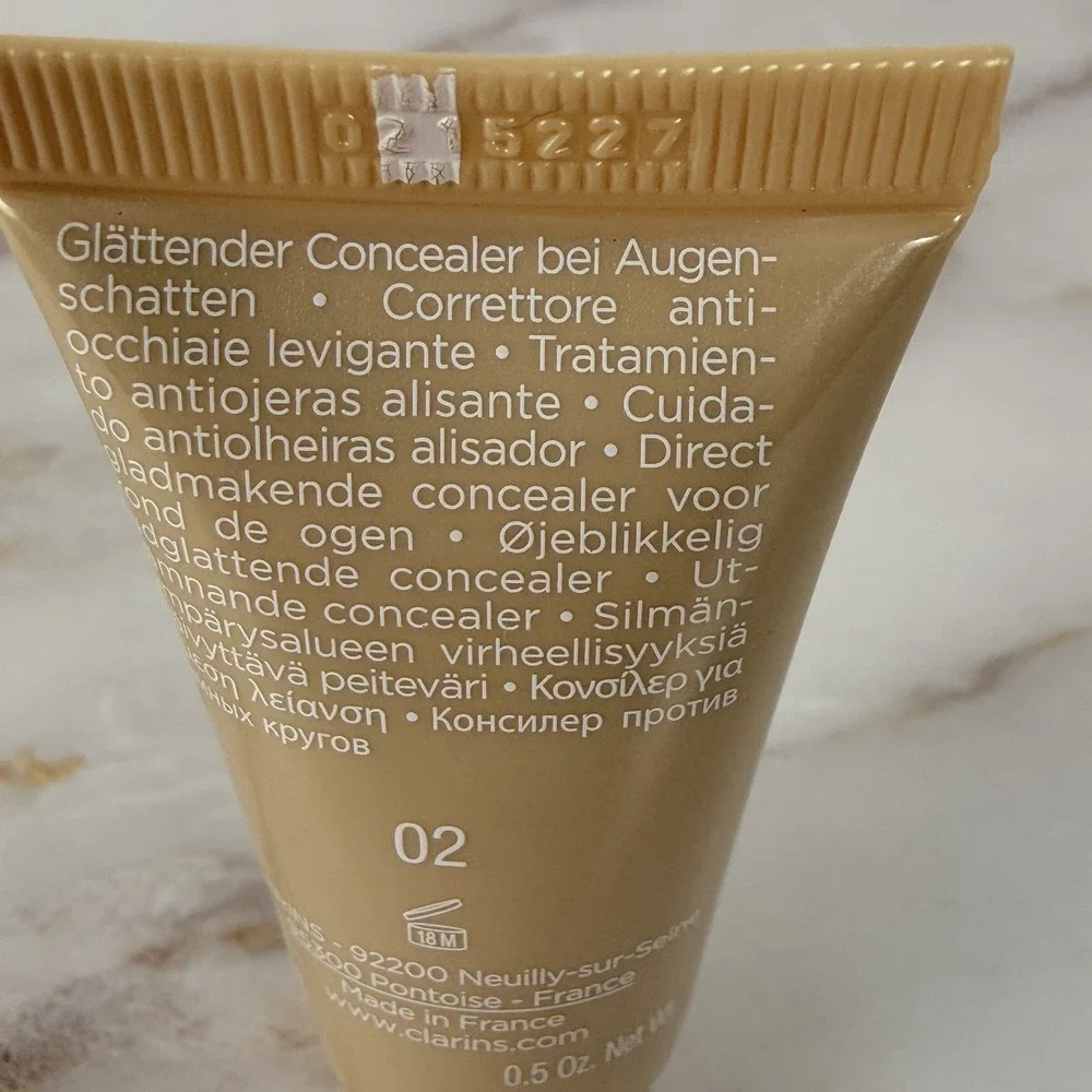 Clarins Instant Concealer #02 - Full Size 15mL / 0.5 Oz.
